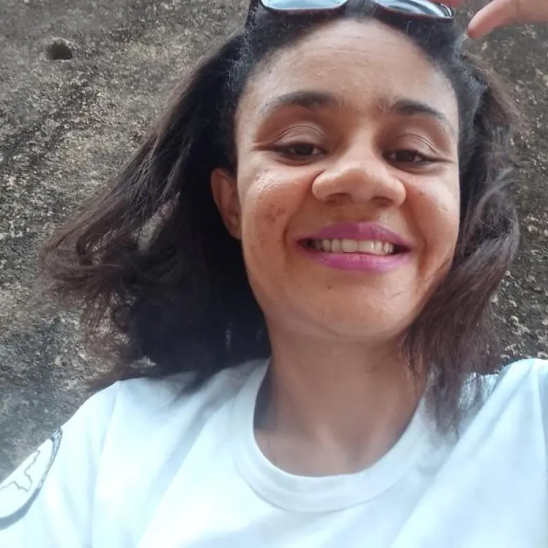 [Carol Baldow de Souza ]